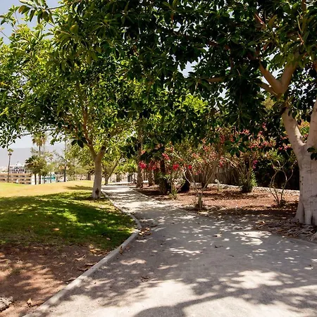 アパート Flor Azul, Americas